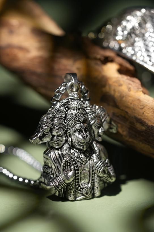 SHRI MANDIR SHOP™ 5-Mukhi Hanuman Kada with 5-Munjai Hanumna Pendant with Chain