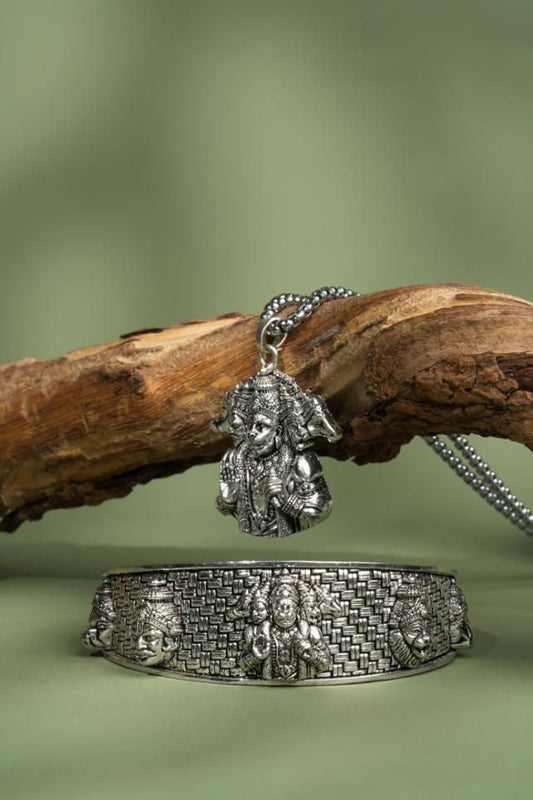 SHRI MANDIR SHOP™ 5-Mukhi Hanuman Kada with 5-Munjai Hanumna Pendant with Chain